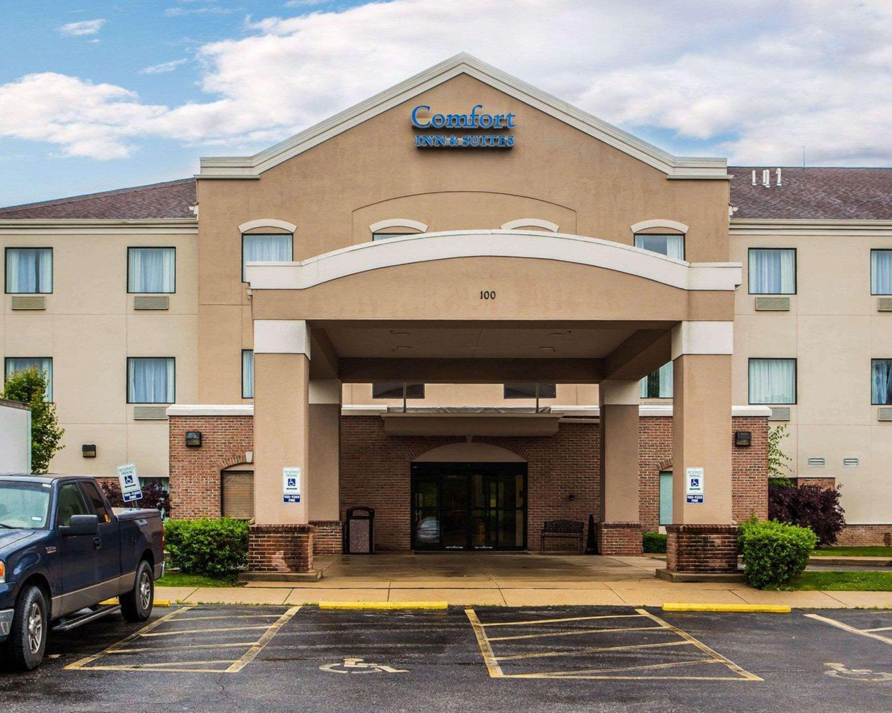 Comfort Inn & Suites St Louis-O'Fallon Exterior photo