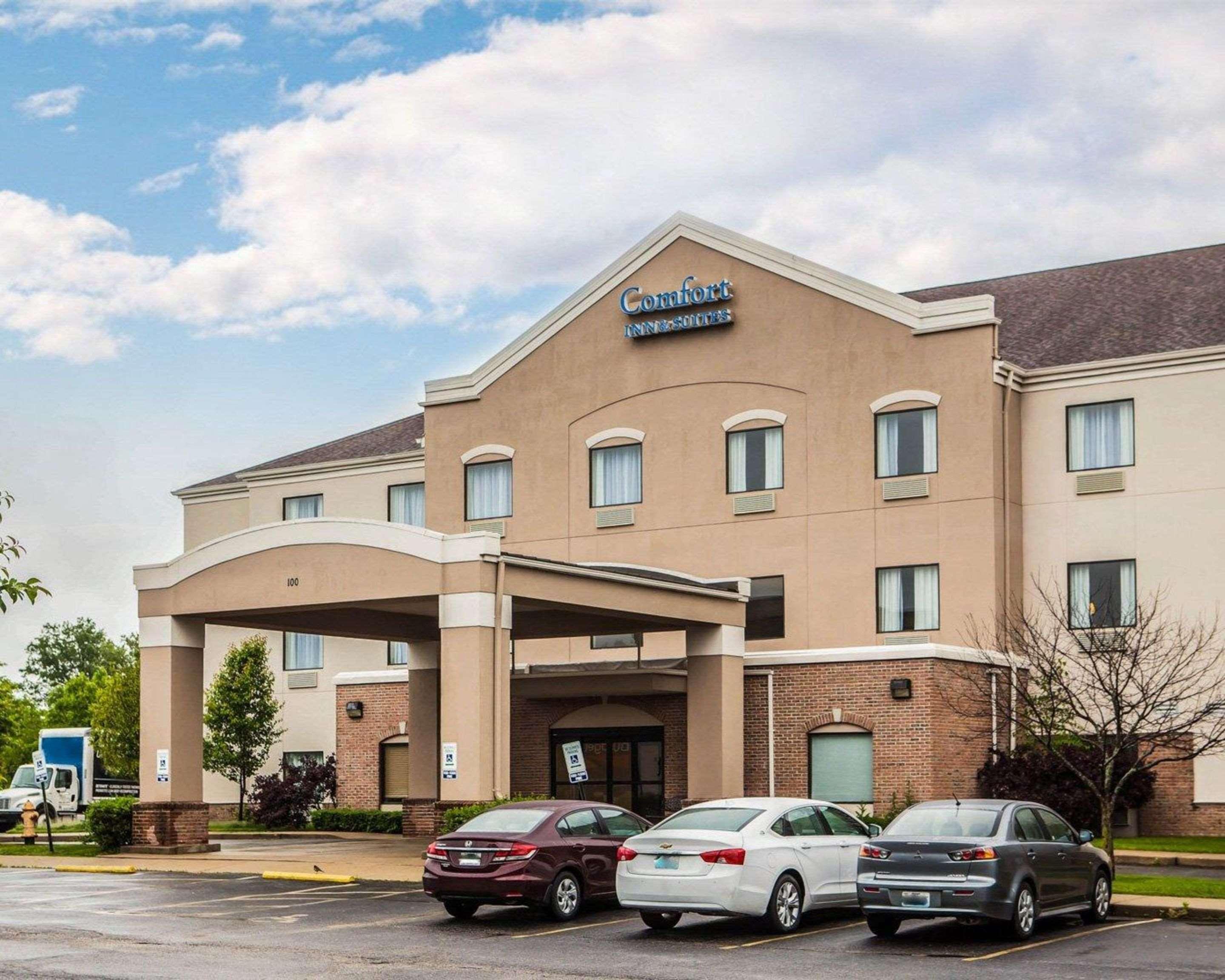 Comfort Inn & Suites St Louis-O'Fallon Exterior photo